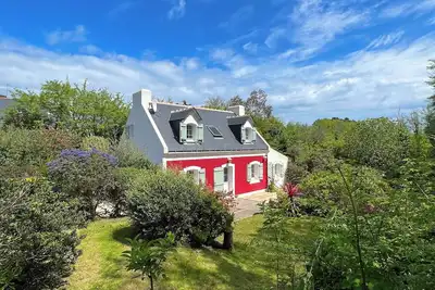 Image de Maison de charme au dessus de la plage d'Herlin sur la côte Sauvage.