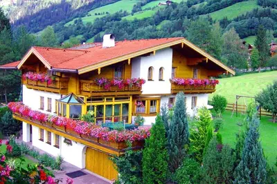 Image de Appartement confortable de 70 m² avec balcon dans un Endroit Top, à seulement 150 mètres de l'ascenseur