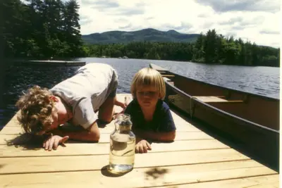 Image de Un endroit très spécial: la vie privée et les vues à simple, isolée Lakefront Cabin