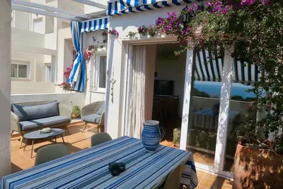 Image de Mojacar: Lovely beachfront apartment, spectacular views, wifi, swimming pools
