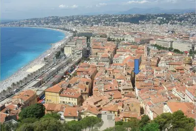 Image de Ensoleillé, spacieux et chic au coeur de la vieille ville de Nice