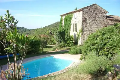 Image de Mas 17eme piscine privée proche Avignon, Vallée Cèze, Ardèche, chien bienvenu