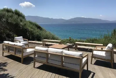 Image de Olmeto les pieds dans l'eau, rare, situation exceptionnelle plage privée