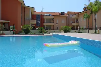Image de Appartement dans résidence avec piscine à 100m de la plage