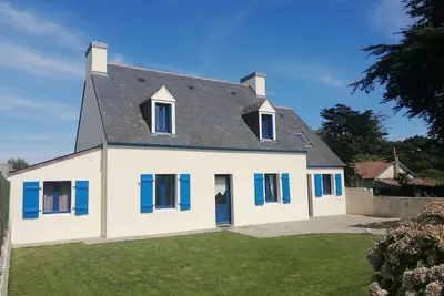 Image de maison spacieuse bord de mer pour 11 personnes
