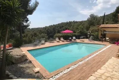 Image de proprietée avec grande bastide vue mer imprenable