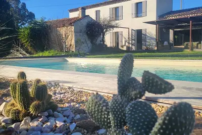 Image de Maison de charme au calme, proche plages. Un petit paradis pour une famille. . .