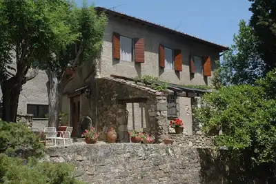 Image de Ancienne maison de campagne récemment restaurée - beau jardin privé - panoramique