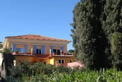 Image de Plage de St Clair 50m de la mer appartement grande terrasse dans résidence ave piscine chauffée