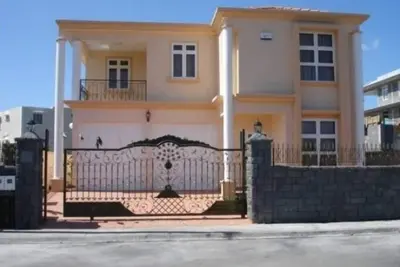 Image de Superbe Villa privee avec piscine et a 100m de la belle plage de Trou aux Biches