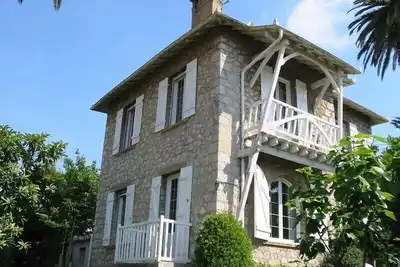 Image de Villa entière à 12mn à Pied du Palais
