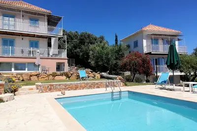 Image de Deux Villas avec piscine proche Koroni et vue mer panoramique exceptionnelle
