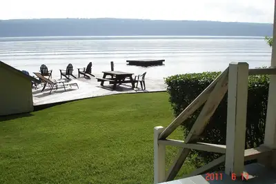 Image de Droit sur l'eau, 5km à Ithaca, rabais pour les deux dernières semaines d'août