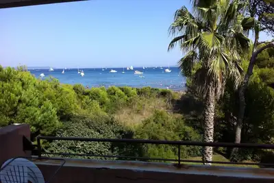 Image de Appartement Vue mer, piscine, 50m de la plage à giens