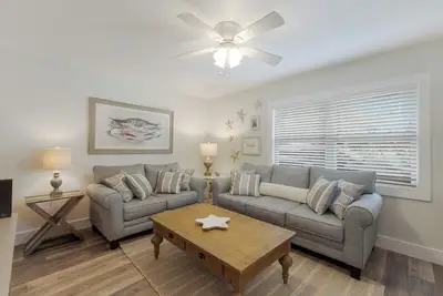 Image de Anna Maria Northshore & Pine Ave Emplacement! Northshore Beach Villa