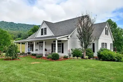 Image de Hide Away de Mama Dee! ! Votre maison à Asheville Nc