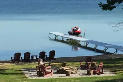 Image de 140 bord du lac sur le lac Big Platte - Superbe nouvelle construction Lakefront Home-Honour, Mi