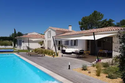Image de Très Belle Villa pour 9 pers avec piscine privée jardin près d'Aix en Provence