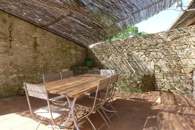 Image de Mas de village avec jardin et terrasse, calme et authentique