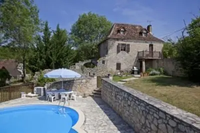 Image de Ferme restauree avec piscine chauffee.