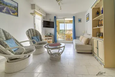 Image de T2 en duplex avec terrasse, belles prestations