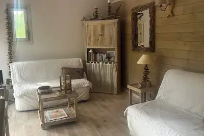 Image de Petite maison au coeur de la pinède, proche océan, golf, tennis. . .