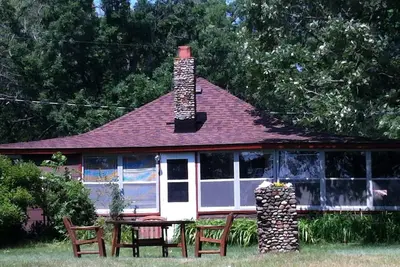 Image de Charmante cabine de 2 chambres avec hangar à bateaux sur le grand lac de Cornaline à Stillwater