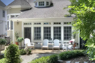 Image de Belle maison à Newport près de l'eau