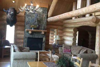 Image de Black Hills Terry Peak Pine Cone Lodge - 5 chambres