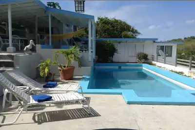 Image de Sea Side de vacances avec piscine!