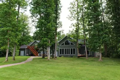 Image de Grand calme sur Lakehome Howard Lake Idéal pour multi Familys