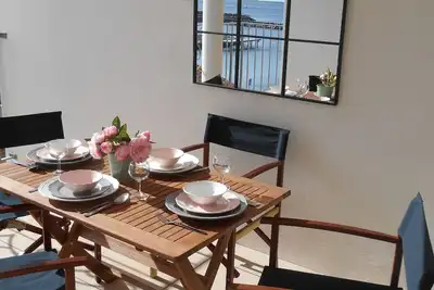 Image de Au bord de l'eau à Marseillan