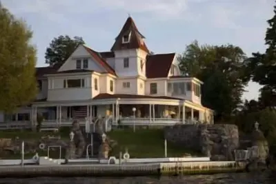 Image de Casa Blanca sur l'île de Cherry Magnificent Estate