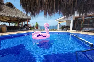 Image de Vues sur l'océan à Manzanillo vue à 180 degrés de lit king size toutes les commodités