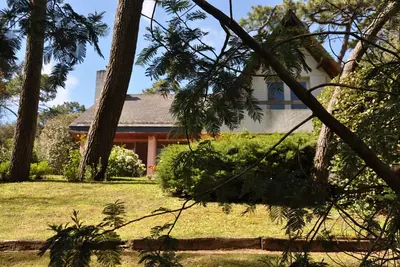 Image de Charmante maison pour 6/7 personnes dans un grand jardin près de la plage