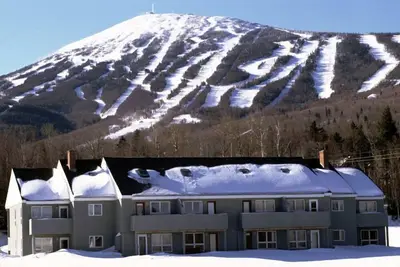 ** Ski In / Out ** 4 bdm, 3 salles de bain - Sugarloaf Mountain! !