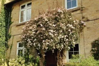 Image de Superbe 2 Chambre Gîte avec jardin Vues & Great Location