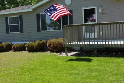 Image de Cabine du lac Carlos à Alexandrie, sur la chaîne des lacs. 3 chambres / 2 salles de bain