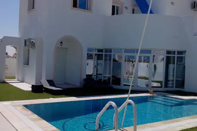 Image de Villa de luxe avec piscine à Aghir / Djerba au calme vue sur mer