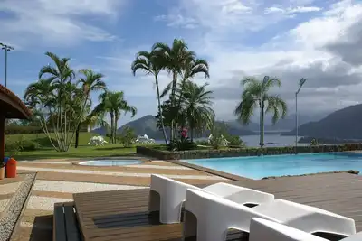 Image de grand apt 3 chambres, copropriété avec espace sécurité et loisirs avec vue sur la mer