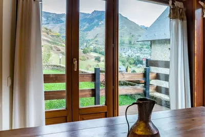 Image de Apt Mirador À Pleta De Gessa. Parking PRIVÉE À Baqueira.
