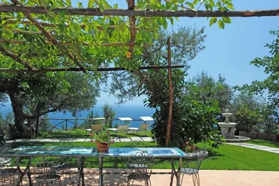 Image de Villa Amalfi romantique avec vue imprenable sur la mer, jardin, parking sur demande
