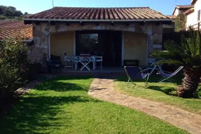 Image de Casa Magnolia - Partie d'une villa pour deux familles avec jardin privé, 6 p. l.