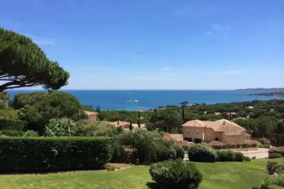 Image de Appartement T2 Dans Residence Ă 300m de la plage jolie vue mer