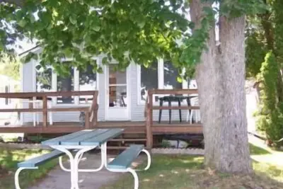 Image de Lakefront Cottage pour 6 personnes