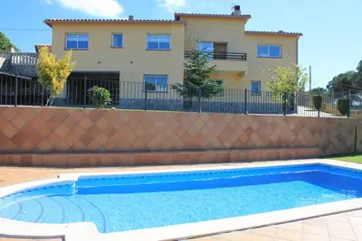 Image de Belle maison avec piscine et barbacue! ideal pour vos vacances