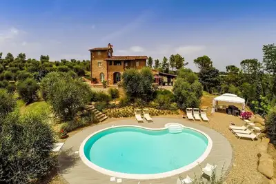 Image de Villa Pisana Ă Palaia, Toscane