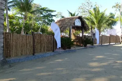 Image de Apportez-vous quelqu'un de spécial. . . Le reste est Tout-Inclus.