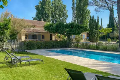 Image de Ideal famille, piscine clôturée chauffée, grand jardin