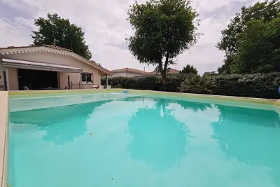 Image de villa 6 pers, jardin piscine chauffée 4/6 3ch à 500m  bassin d'Arcachon